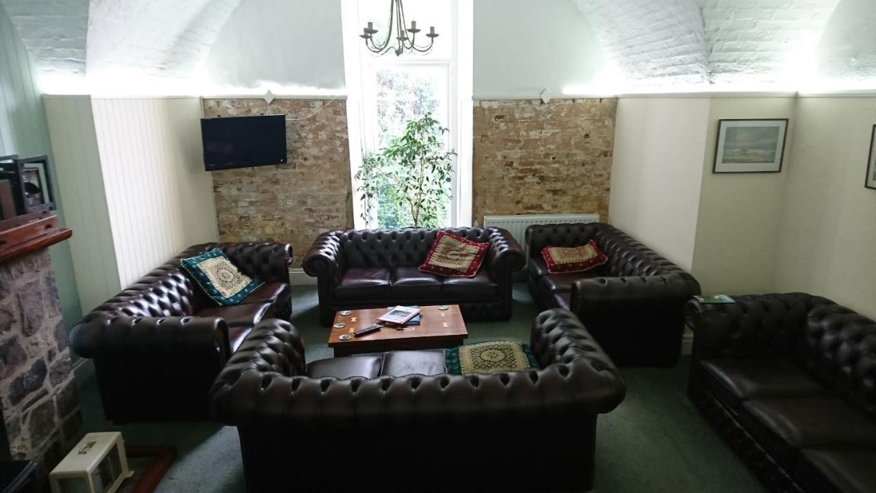 Fsc Dale Fort Hostel Екстер'єр фото